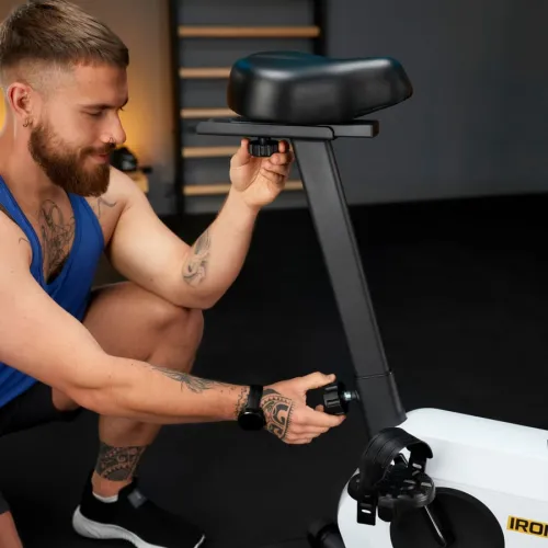 Комфортне сидіння з широкими можливостями регулювання Комфортне сидіння з широкими можливостями регулювання